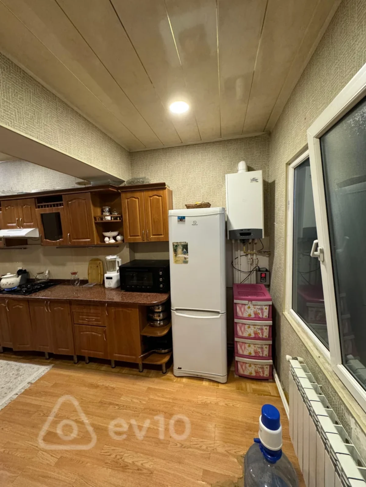 Kirayə verilir 3 otaqlı köhnə tikili 57 m²