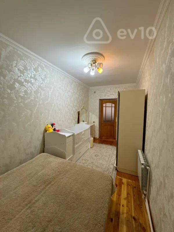 Kirayə verilir 3 otaqlı köhnə tikili 57 m²