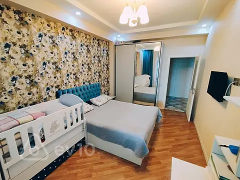 Satılır 2 otaqlı yeni tikili 70 m²