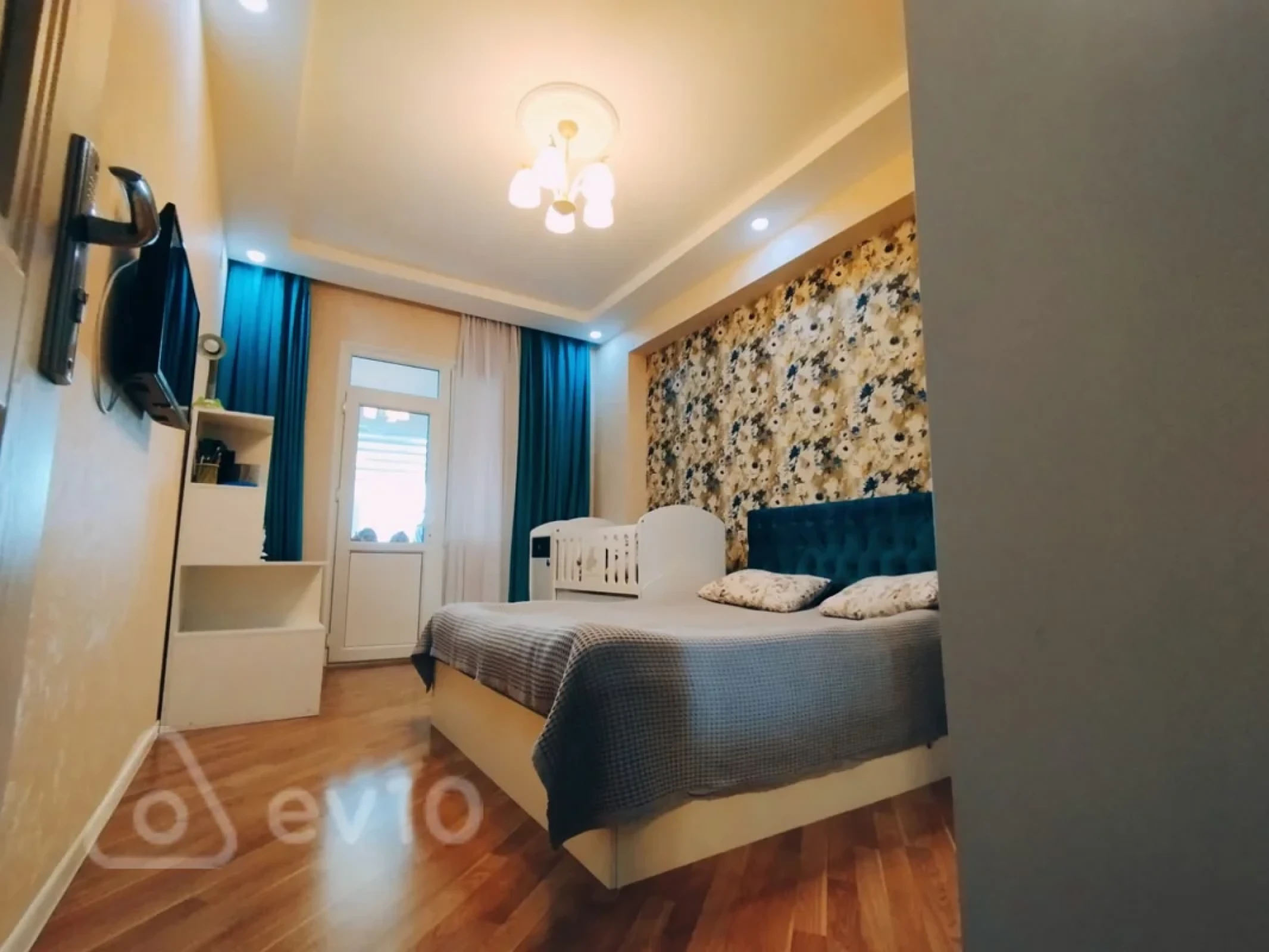 Satılır 2 otaqlı yeni tikili 70 m²