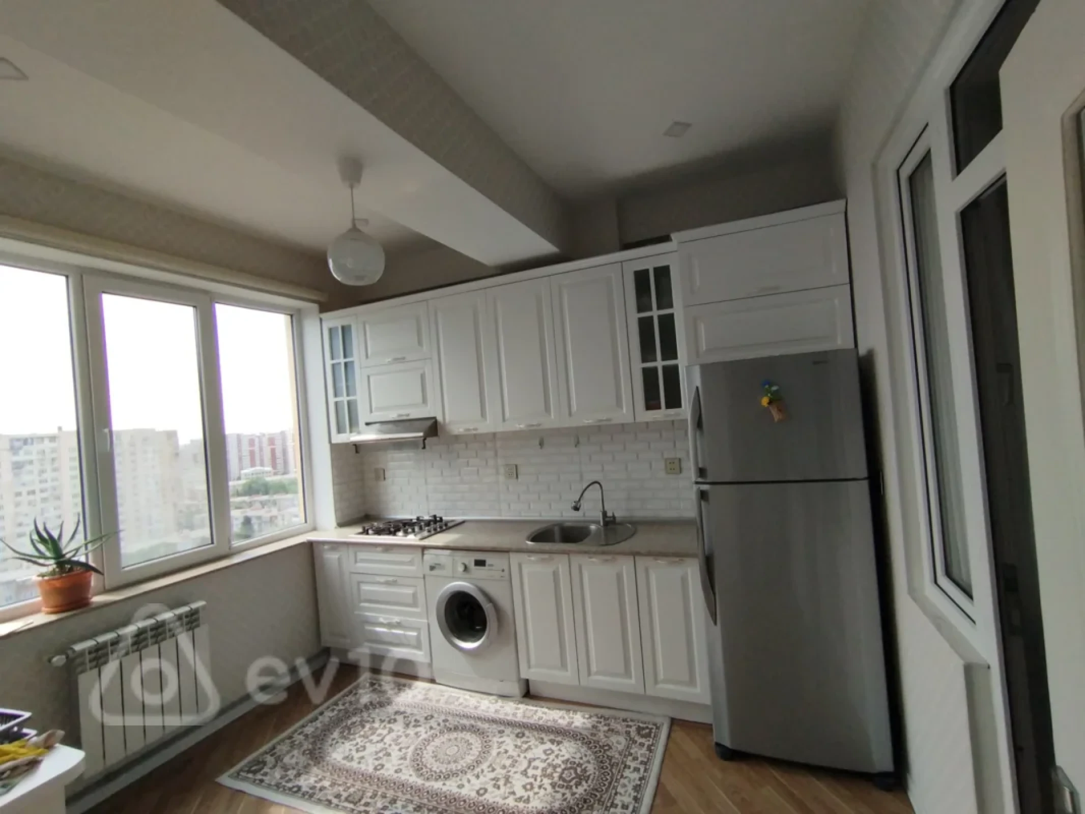 Satılır 2 otaqlı yeni tikili 70 m²