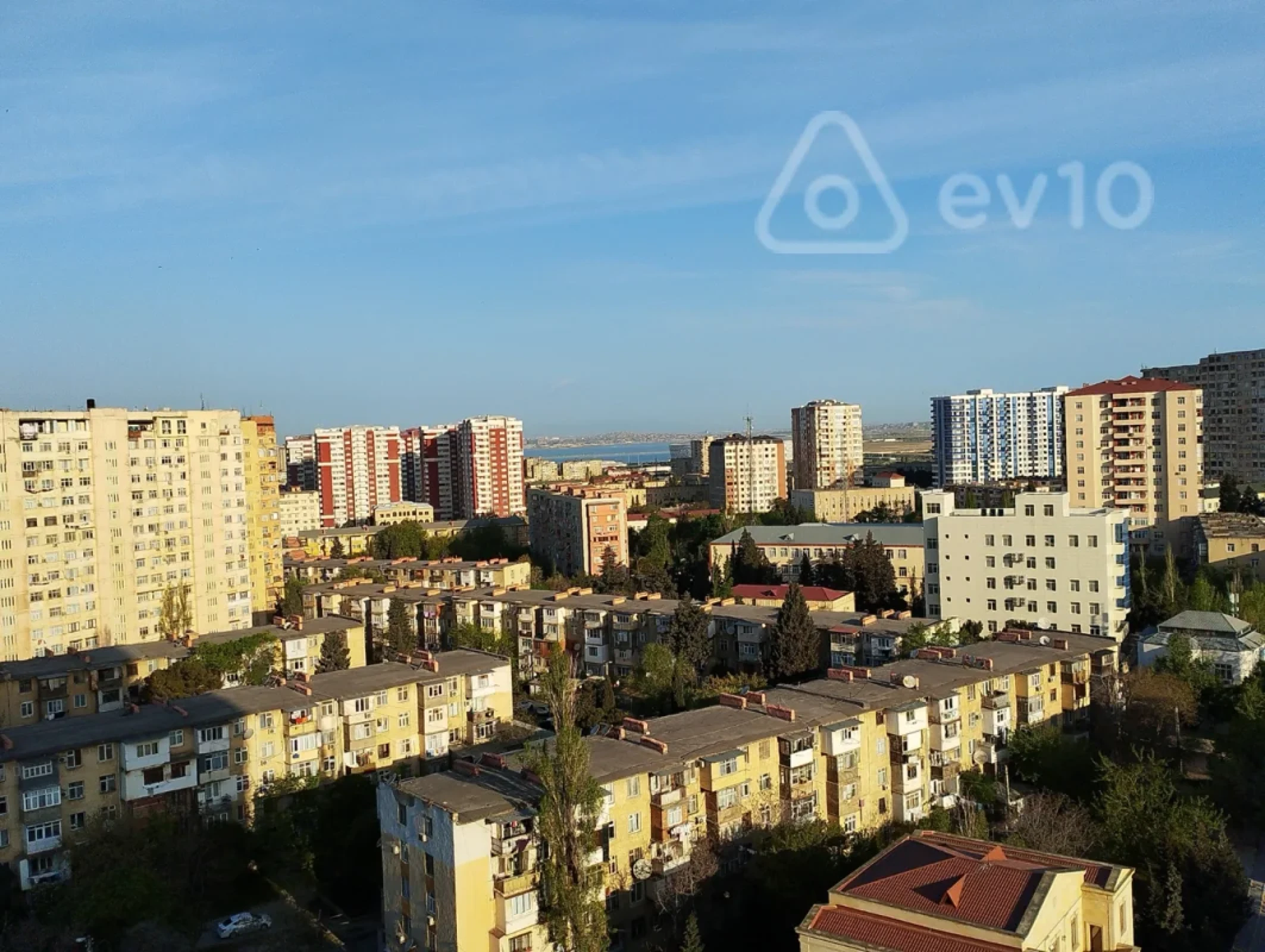 Satılır 2 otaqlı yeni tikili 70 m²