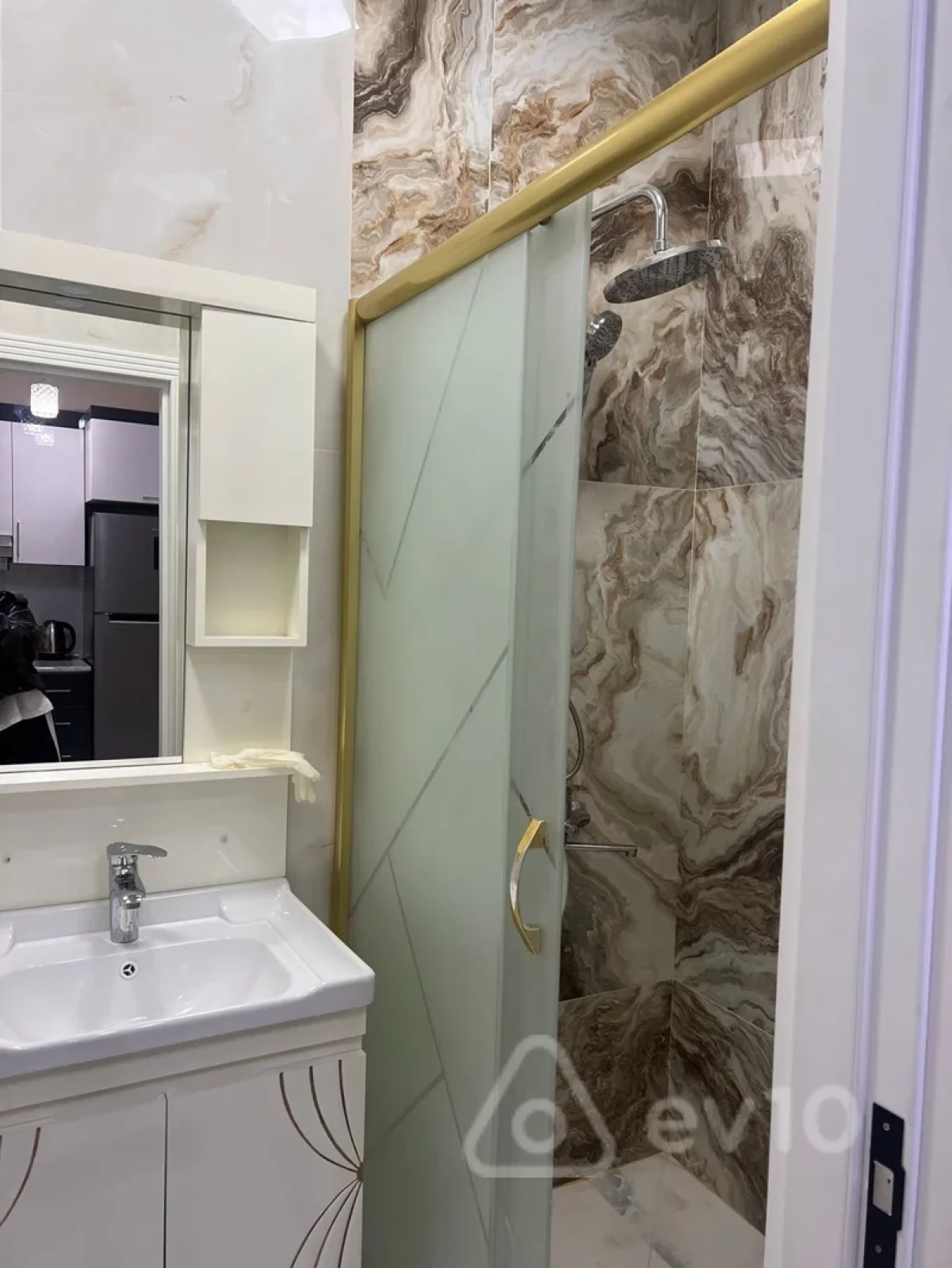 Kirayə verilir 3 otaqlı yeni tikili 91 m²