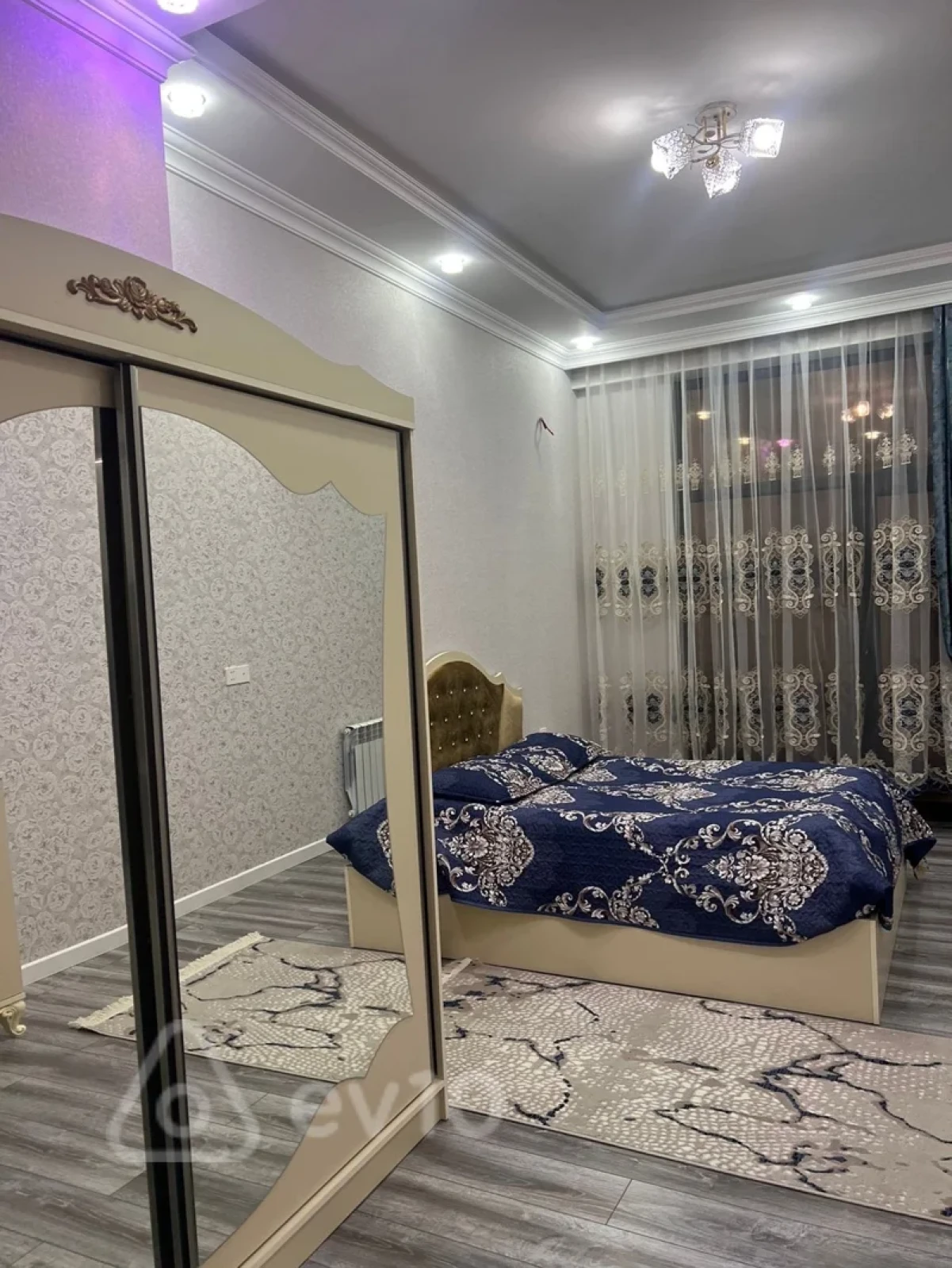 Kirayə verilir 3 otaqlı yeni tikili 91 m²