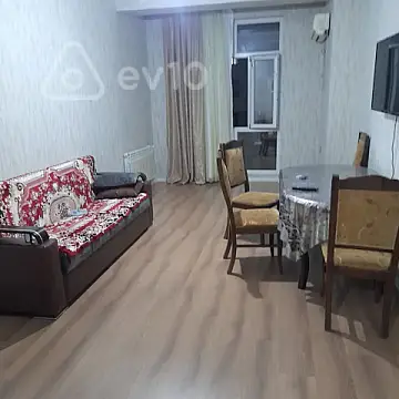 Kirayə verilir 2 otaqlı yeni tikili 65 m²