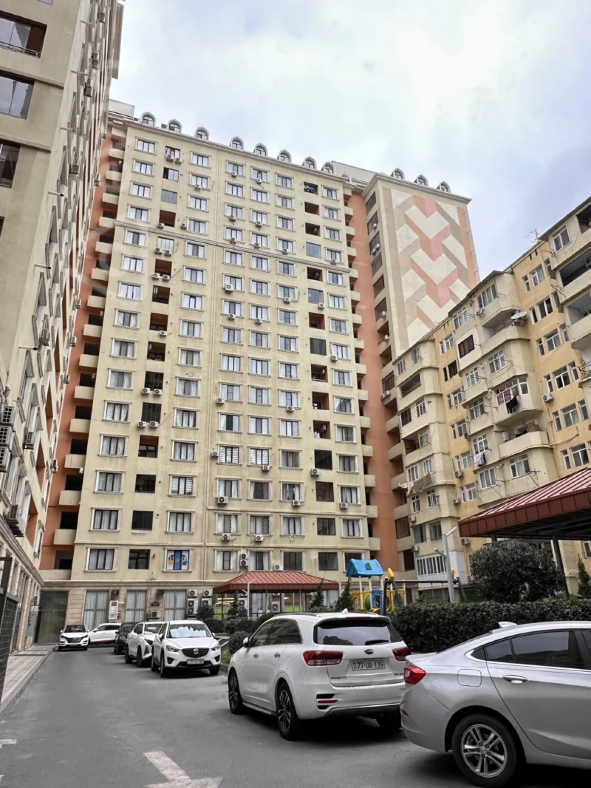 Satılır 2 otaqlı yeni tikili 70 m²