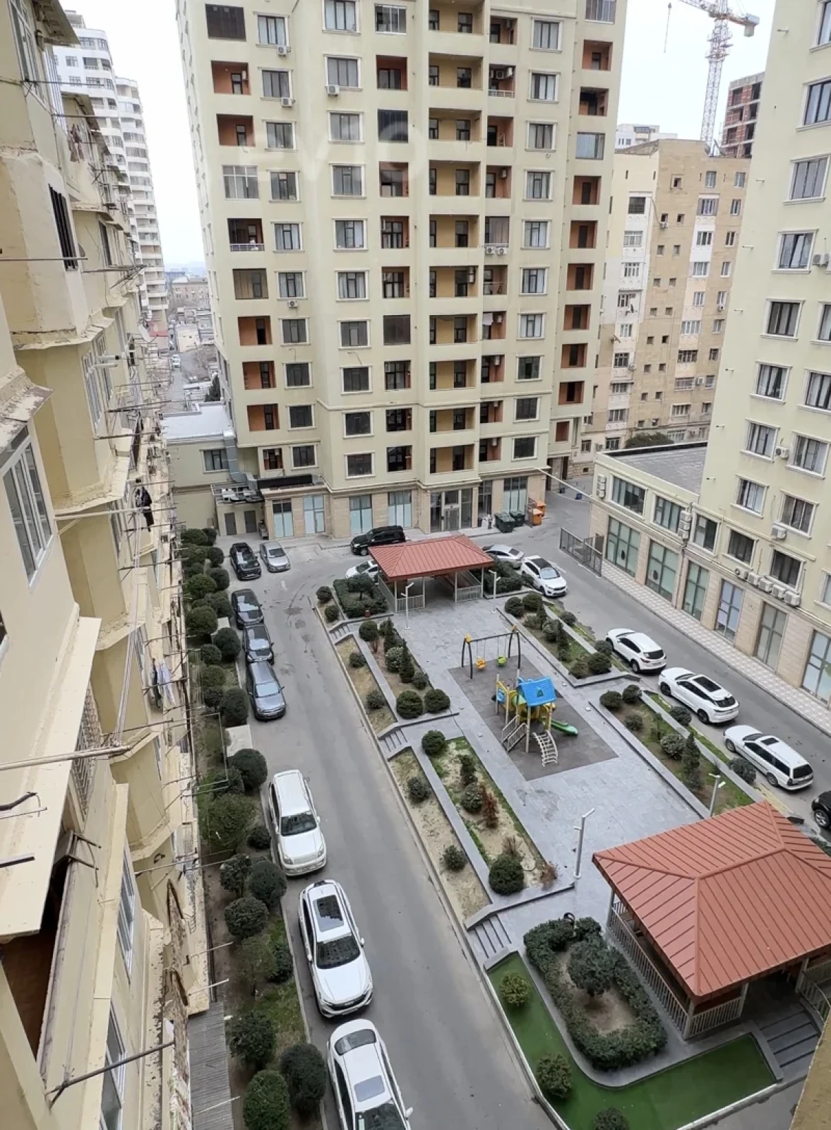 Satılır 2 otaqlı yeni tikili 70 m²