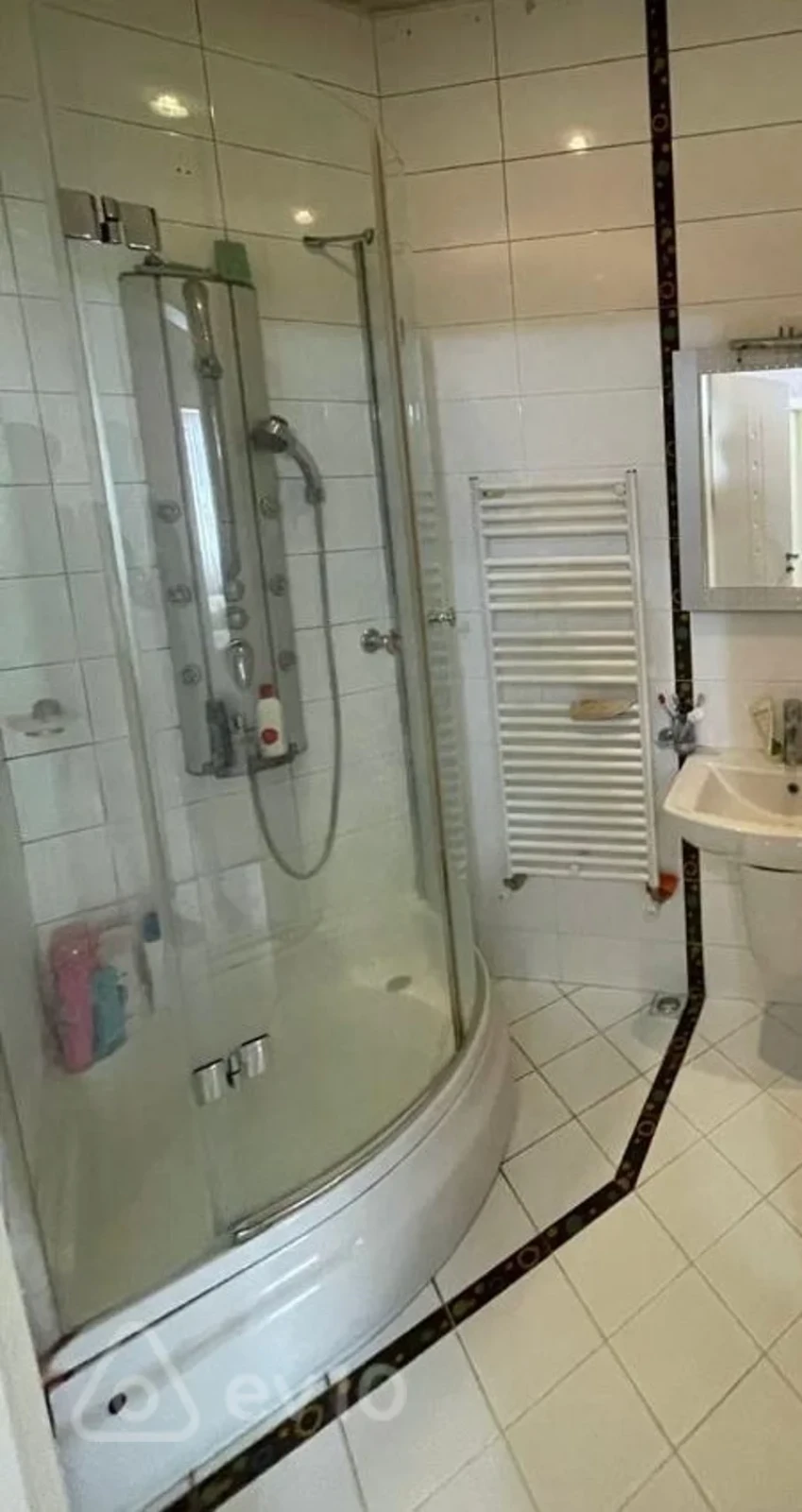 Kirayə verilir 3 otaqlı yeni tikili 150 m²