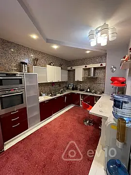 Kirayə verilir 3 otaqlı yeni tikili 150 m²