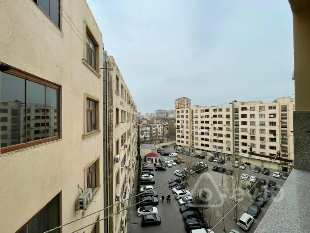 Kirayə verilir 3 otaqlı yeni tikili 100 m²