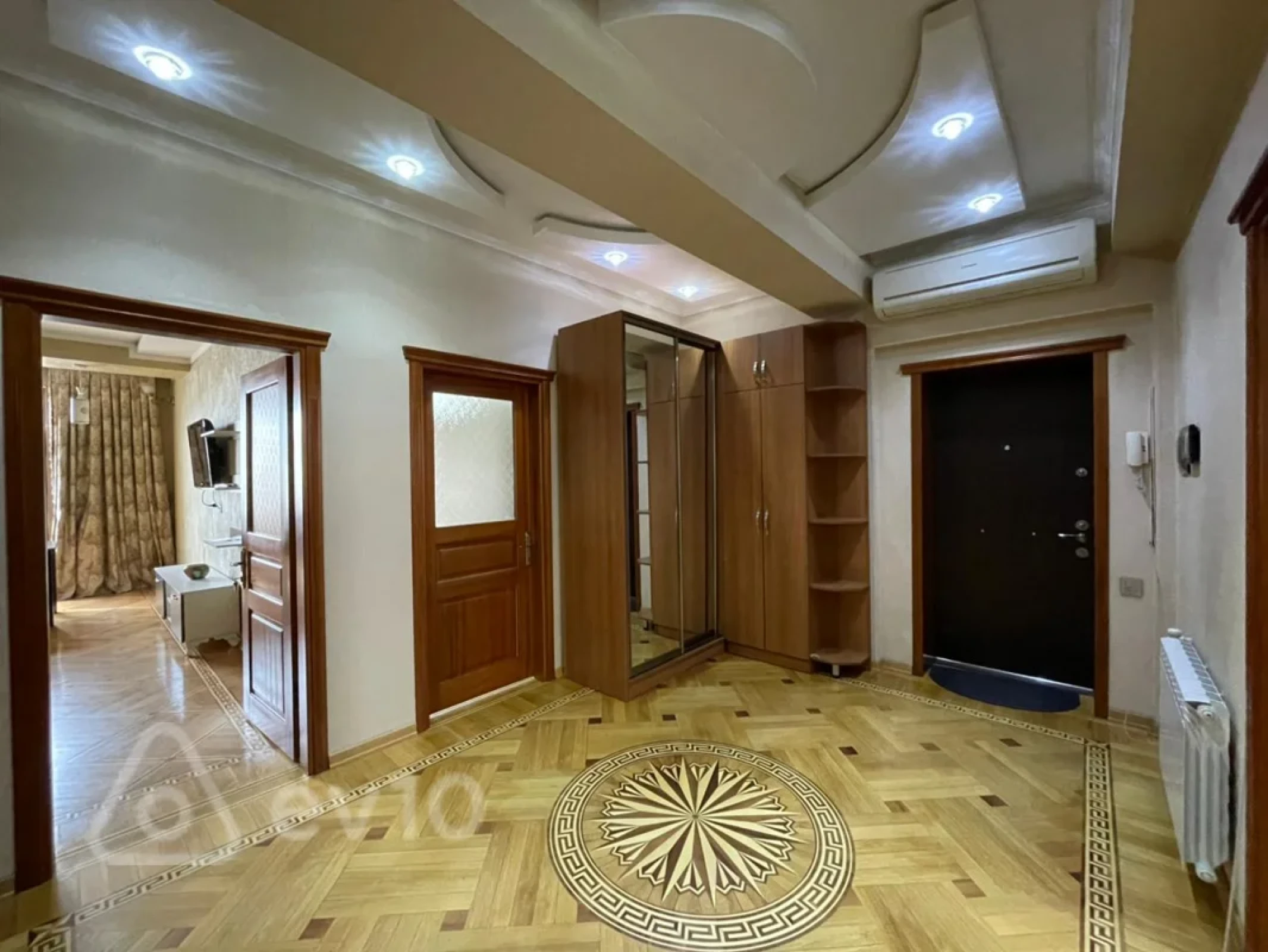 Kirayə verilir 3 otaqlı yeni tikili 100 m²