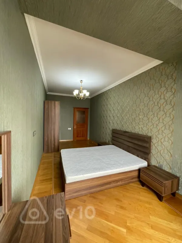 Kirayə verilir 3 otaqlı yeni tikili 100 m²