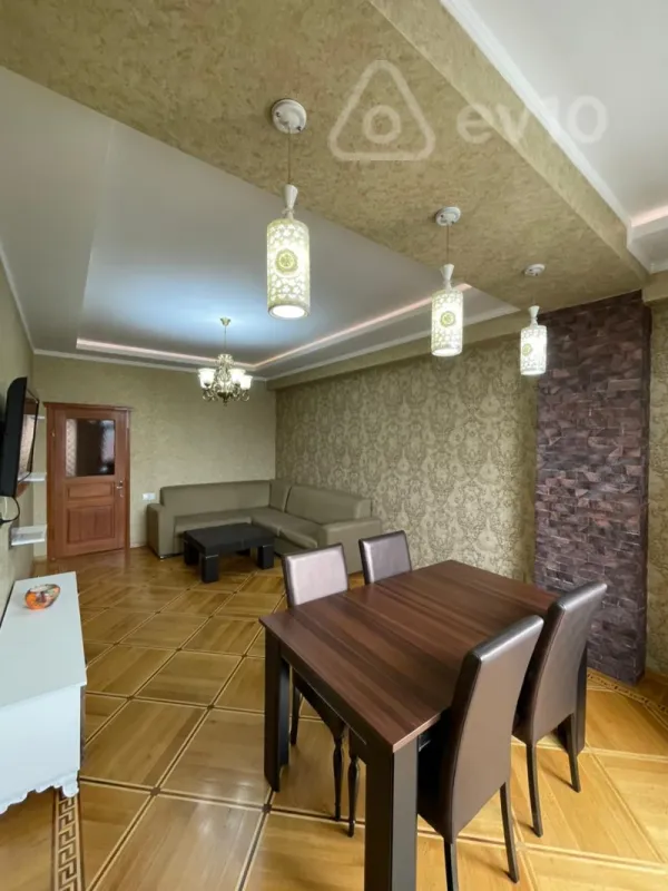 Kirayə verilir 3 otaqlı yeni tikili 100 m²