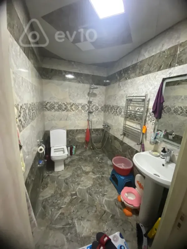 Kirayə verilir 2 otaqlı yeni tikili 55 m²