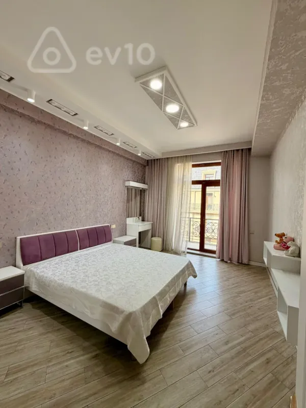 Kirayə verilir 2 otaqlı yeni tikili 100 m²