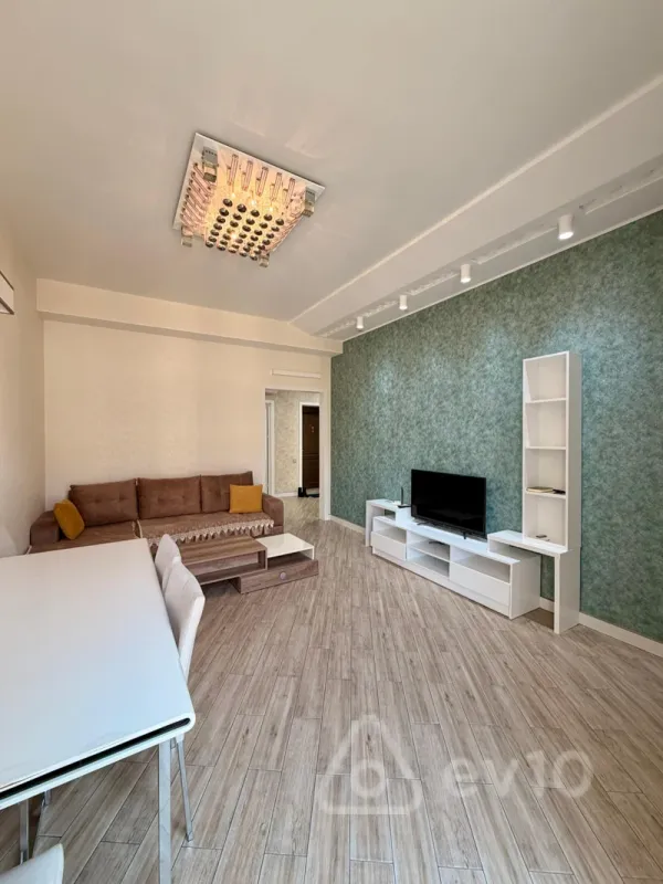 Kirayə verilir 2 otaqlı yeni tikili 100 m²