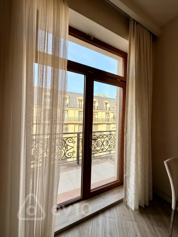 Kirayə verilir 2 otaqlı yeni tikili 100 m²