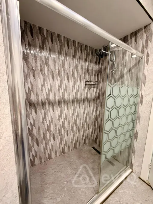 Kirayə verilir 2 otaqlı yeni tikili 100 m²