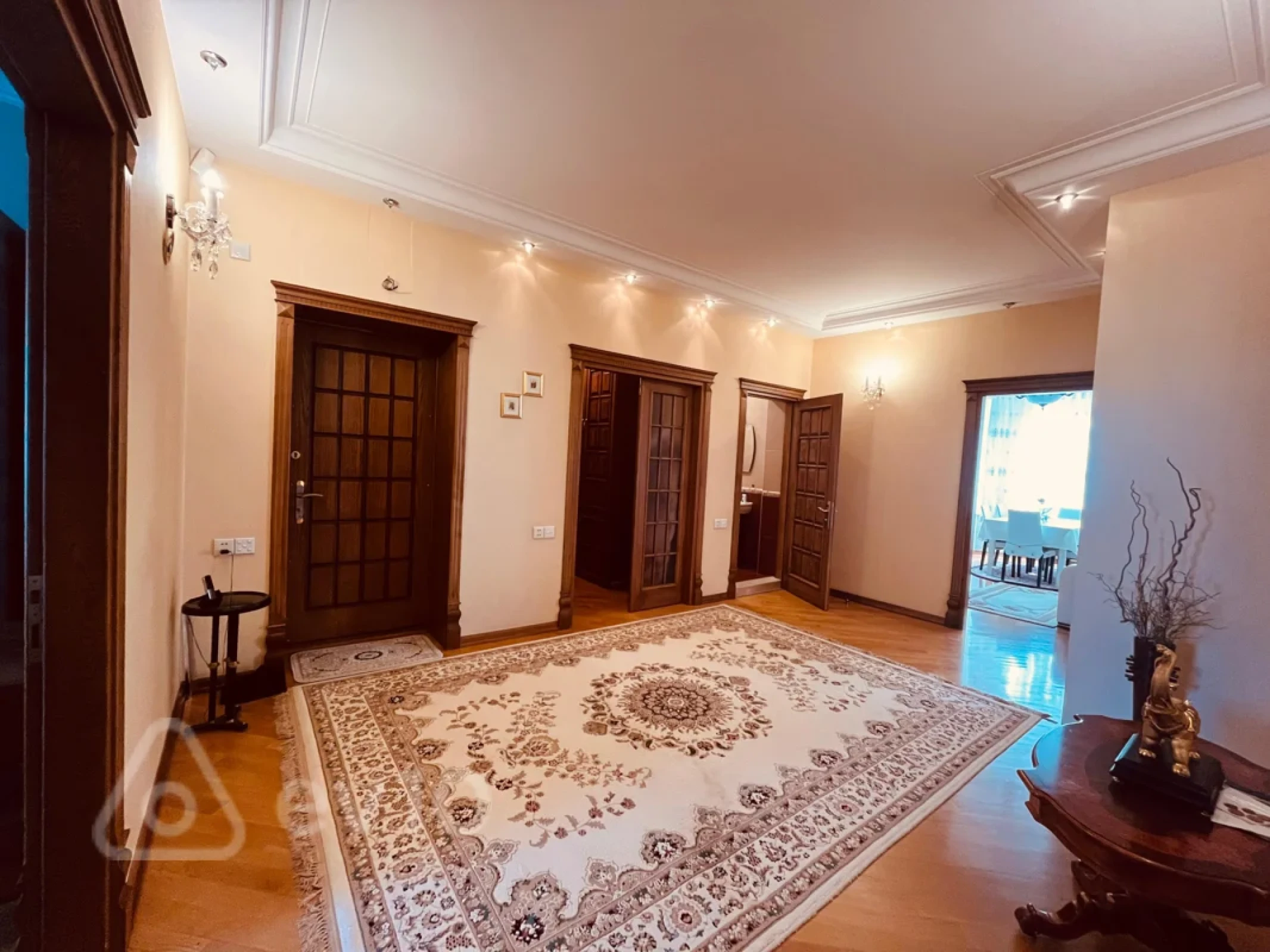 Satılır 5 otaqlı yeni tikili 190 m²