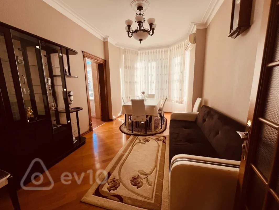 Satılır 5 otaqlı yeni tikili 190 m²