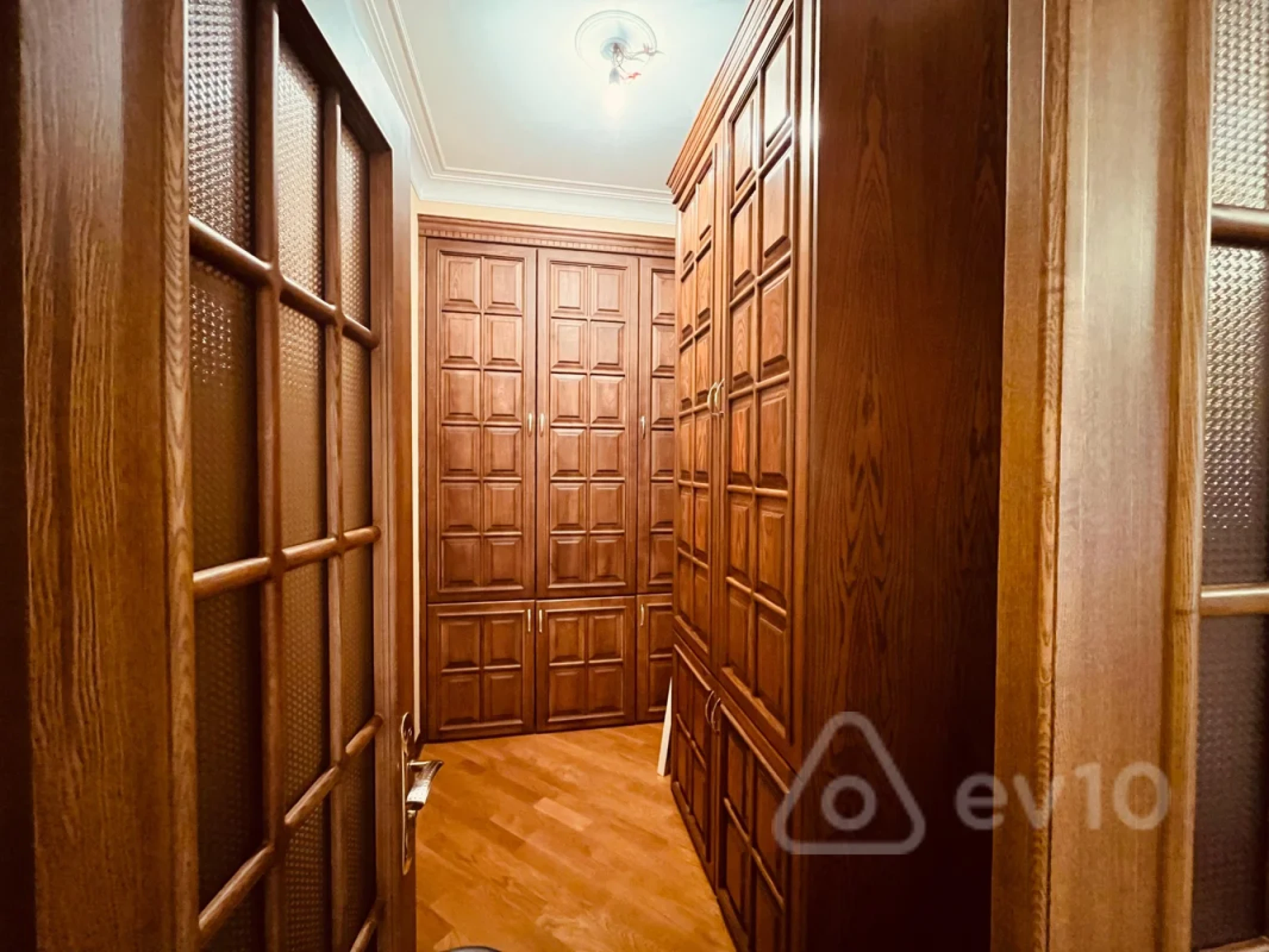 Satılır 5 otaqlı yeni tikili 190 m²