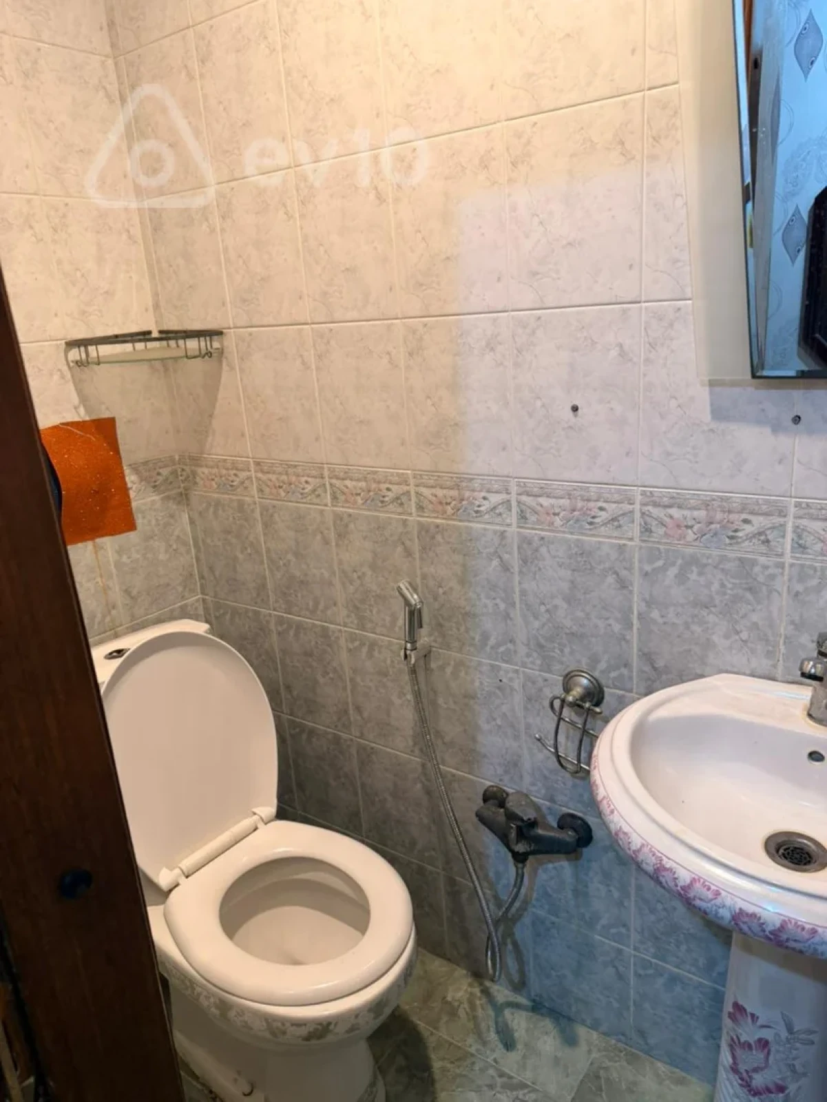 Kirayə verilir 3 otaqlı köhnə tikili 75 m²