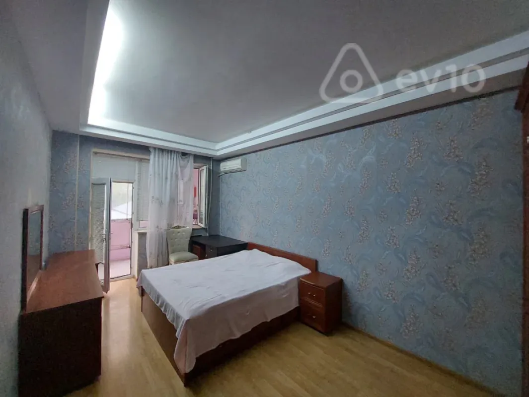 Kirayə verilir 2 otaqlı yeni tikili 90 m²