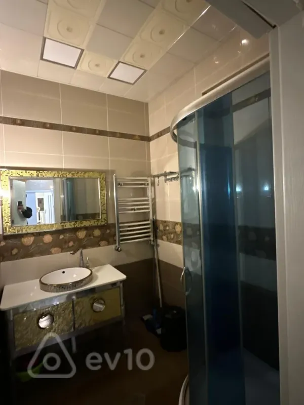 Kirayə verilir 3 otaqlı yeni tikili 100 m²