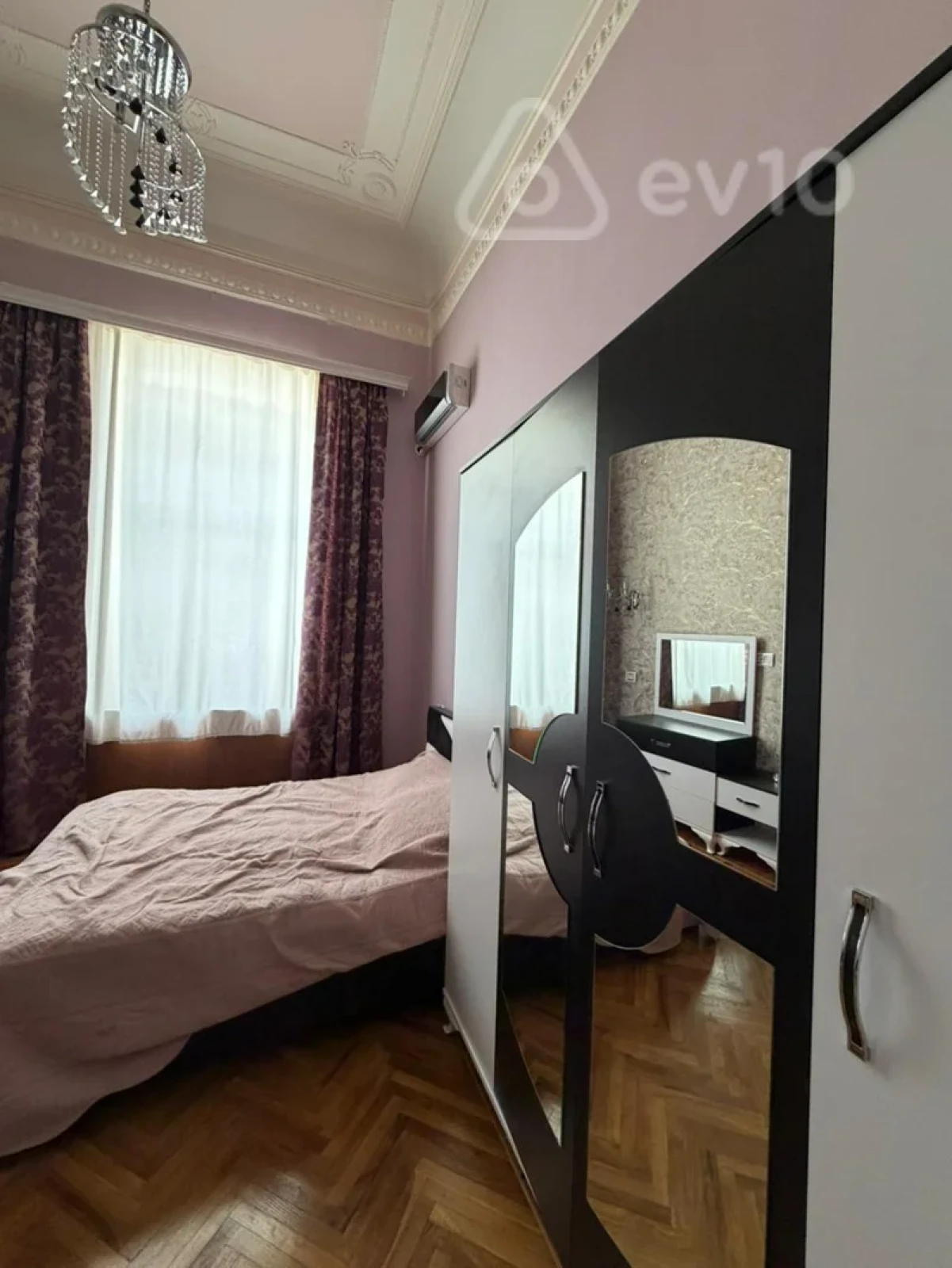 Kirayə verilir 3 otaqlı köhnə tikili 105 m²