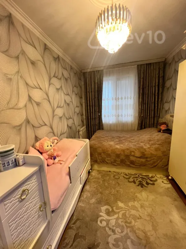 Satılır 3 otaqlı köhnə tikili 68.3 m²