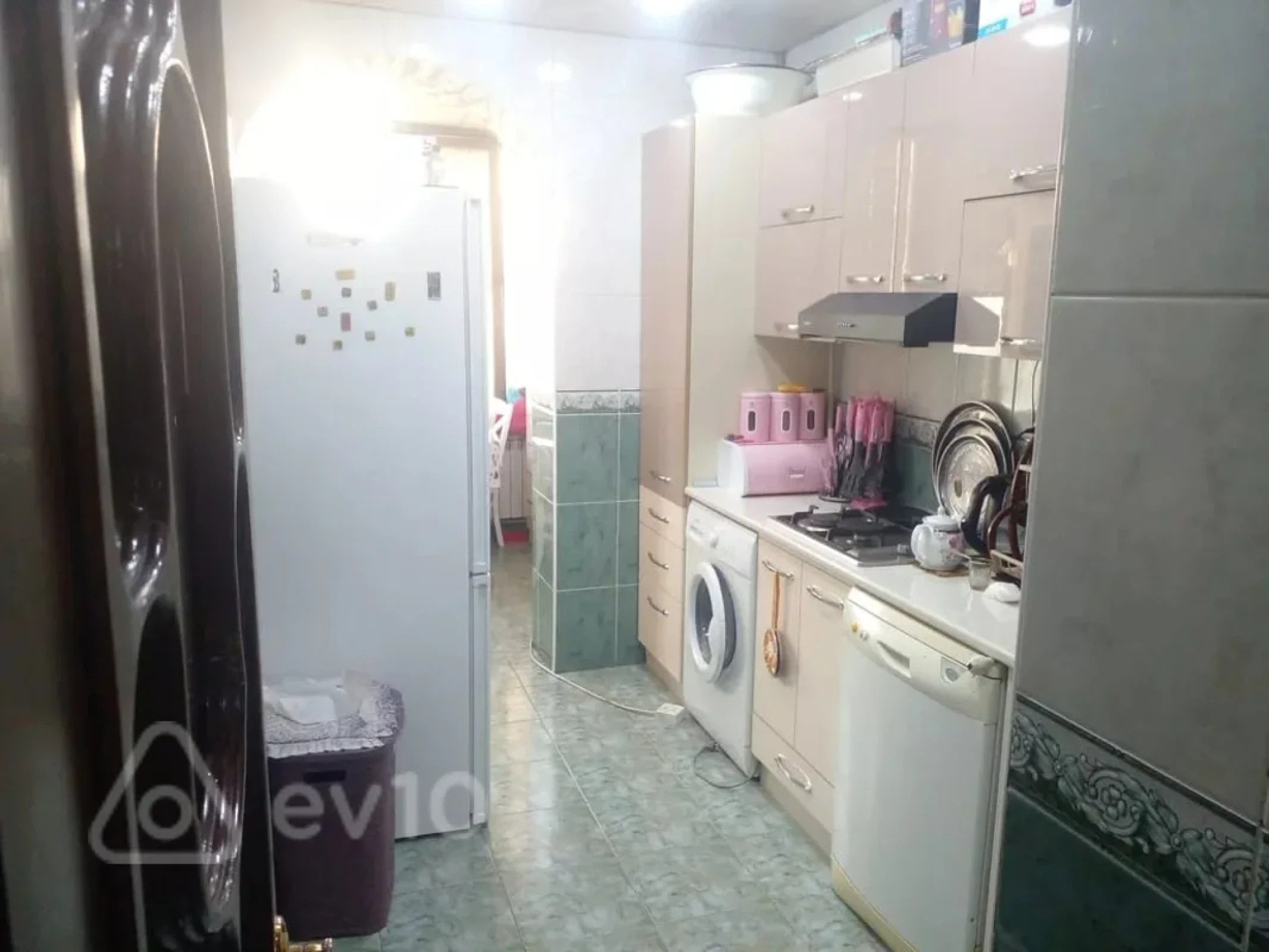 Satılır 3 otaqlı köhnə tikili 68.3 m²