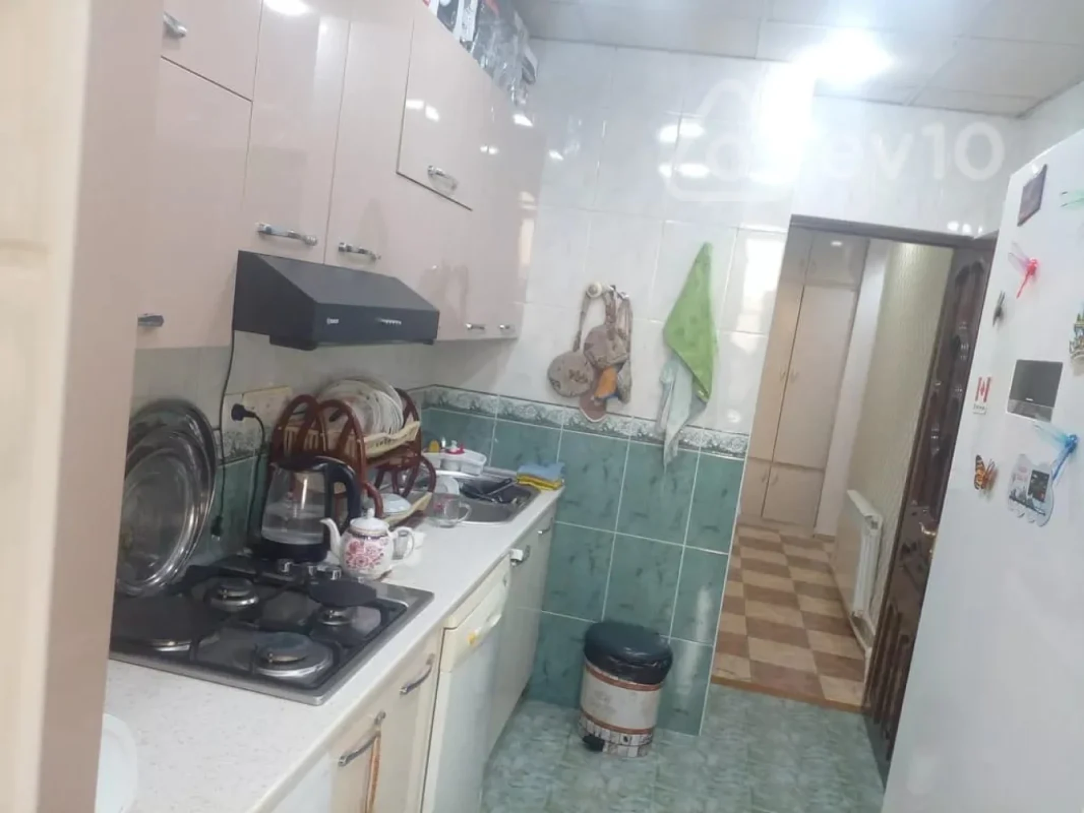 Satılır 3 otaqlı köhnə tikili 68.3 m²