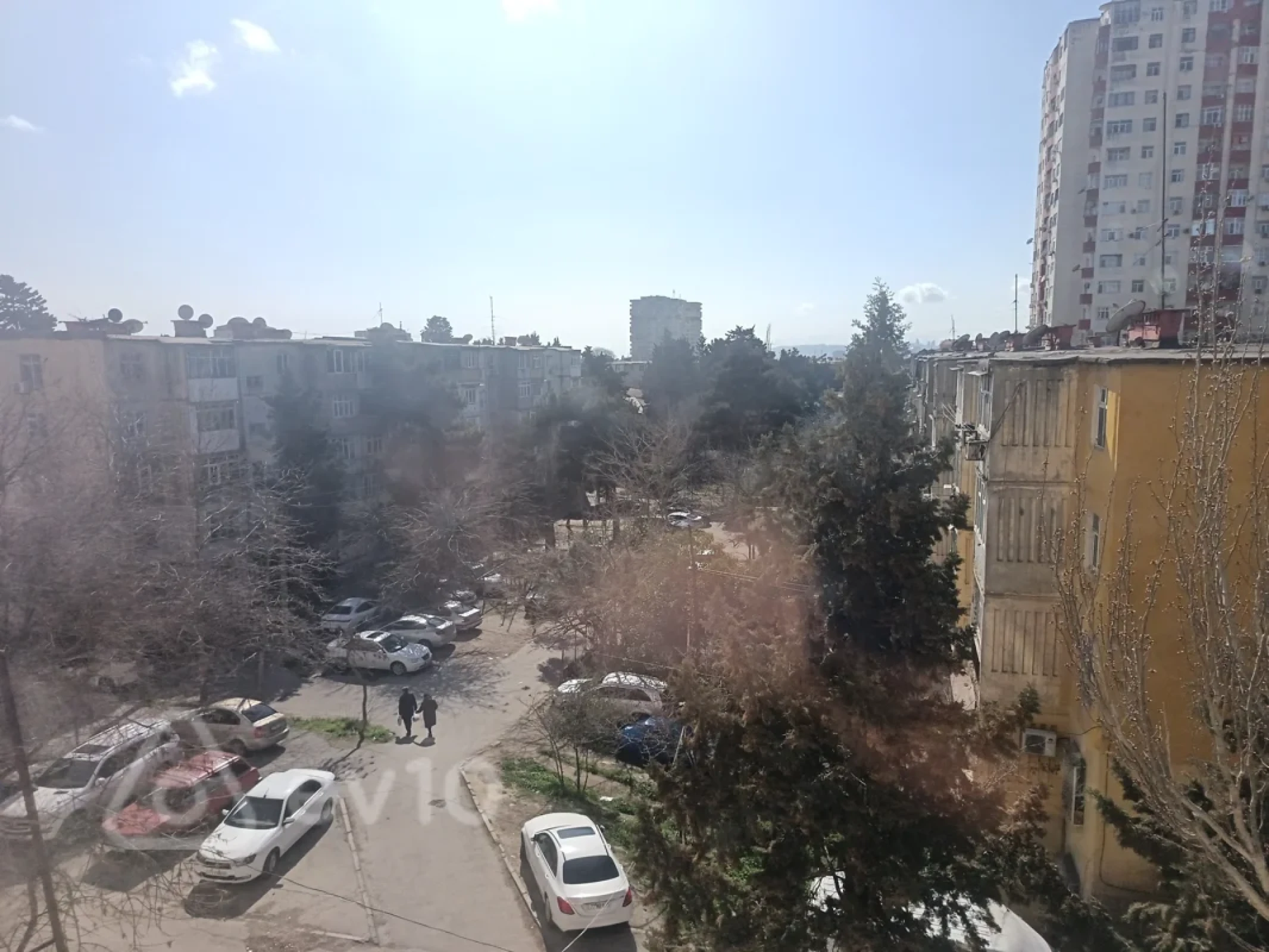 Satılır 4 otaqlı köhnə tikili 100 m²