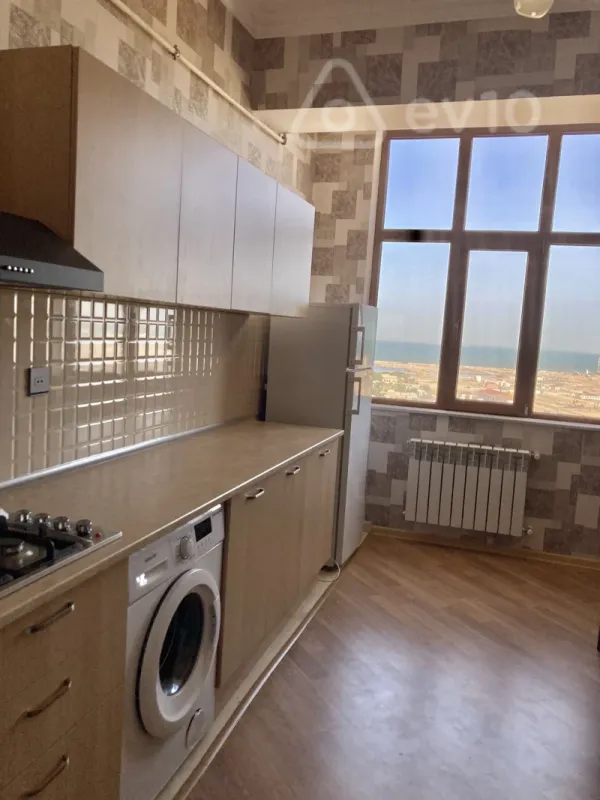 Kirayə verilir 2 otaqlı yeni tikili 78 m²