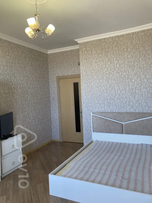 Kirayə verilir 2 otaqlı yeni tikili 78 m²