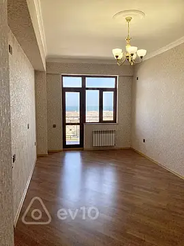Kirayə verilir 2 otaqlı yeni tikili 78 m²