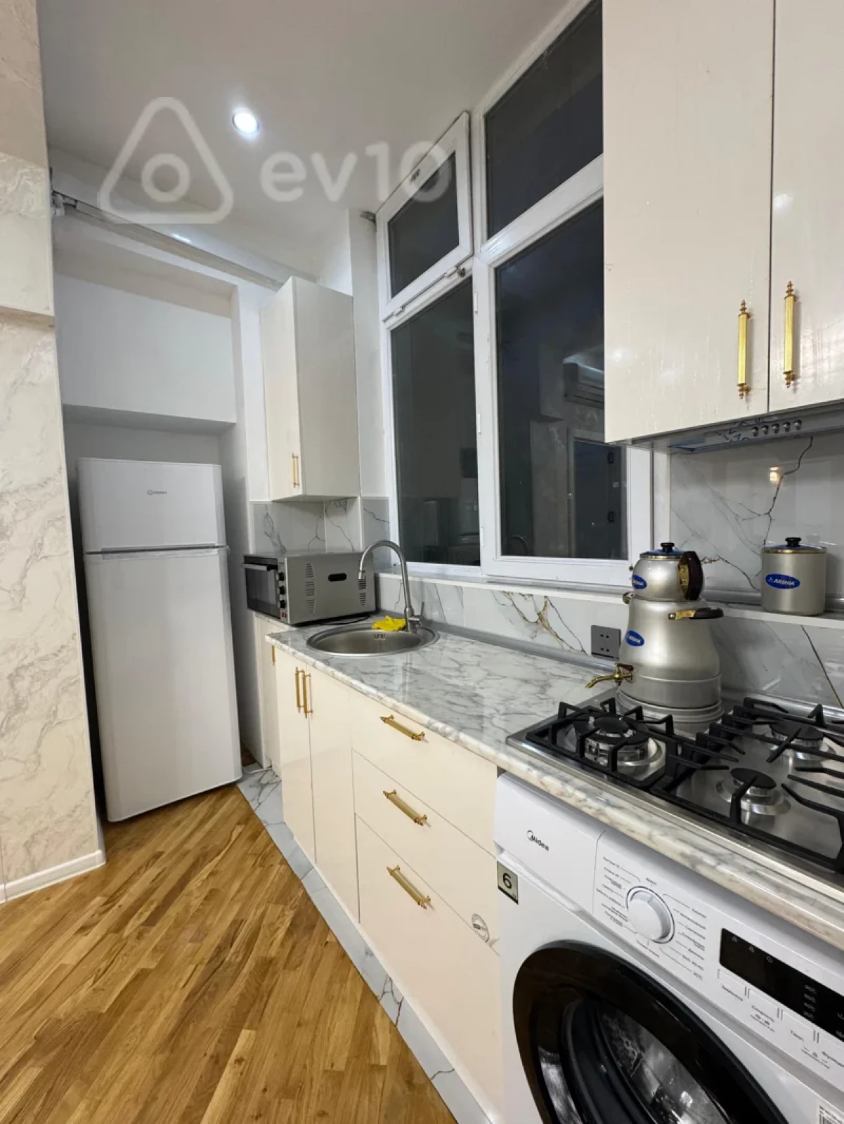 Kirayə verilir 3 otaqlı yeni tikili 65 m²