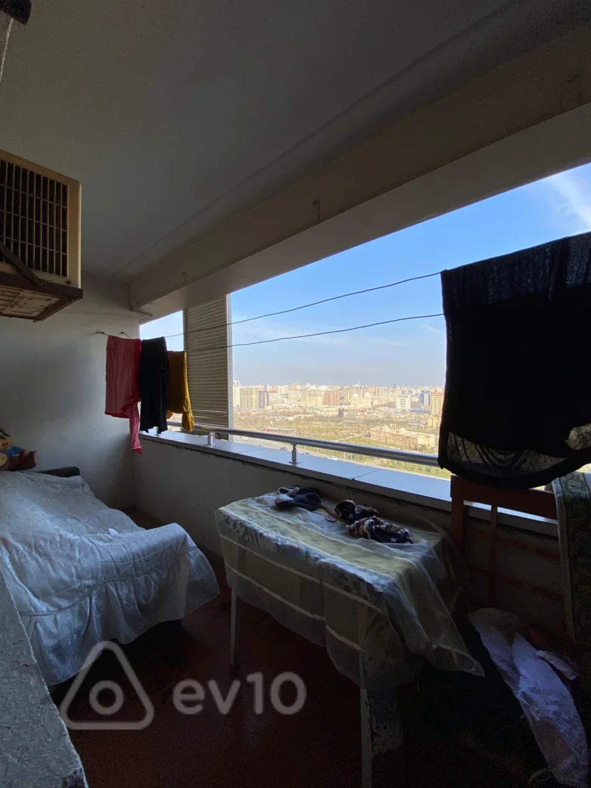 Satılır 3 otaqlı köhnə tikili 80 m²