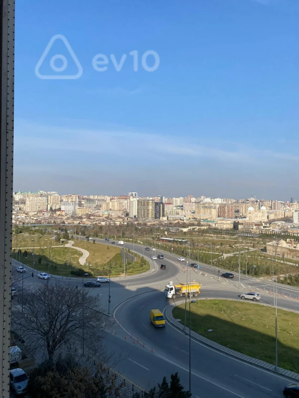 Satılır 3 otaqlı köhnə tikili 80 m²