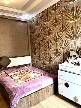 Kirayə verilir 2 otaqlı köhnə tikili 50 m²