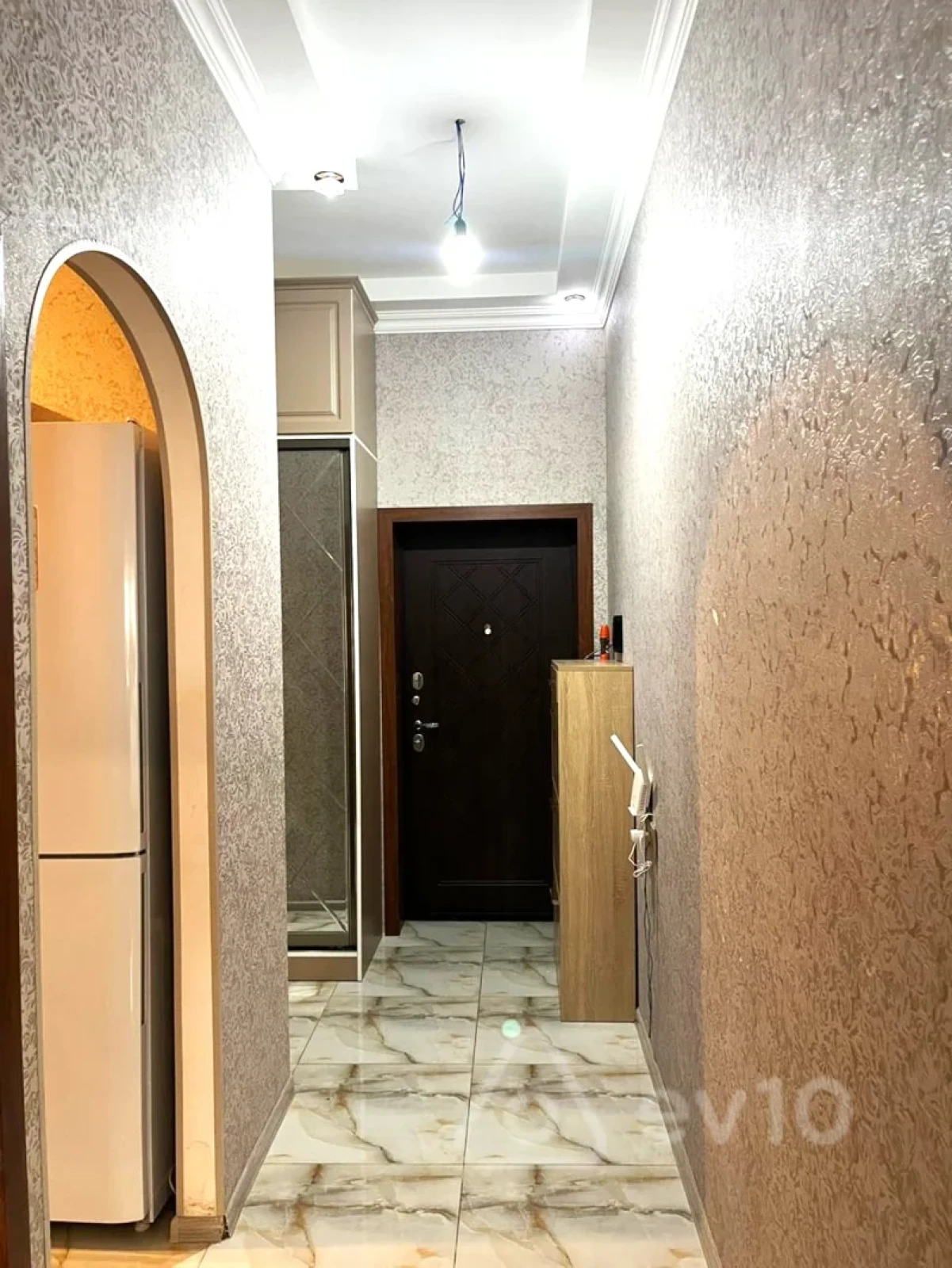 Kirayə verilir 2 otaqlı köhnə tikili 50 m²
