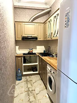 Kirayə verilir 2 otaqlı köhnə tikili 50 m²