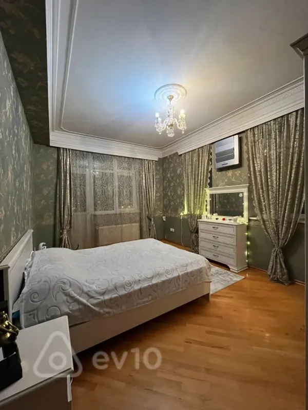 Satılır 3 otaqlı yeni tikili 105 m²