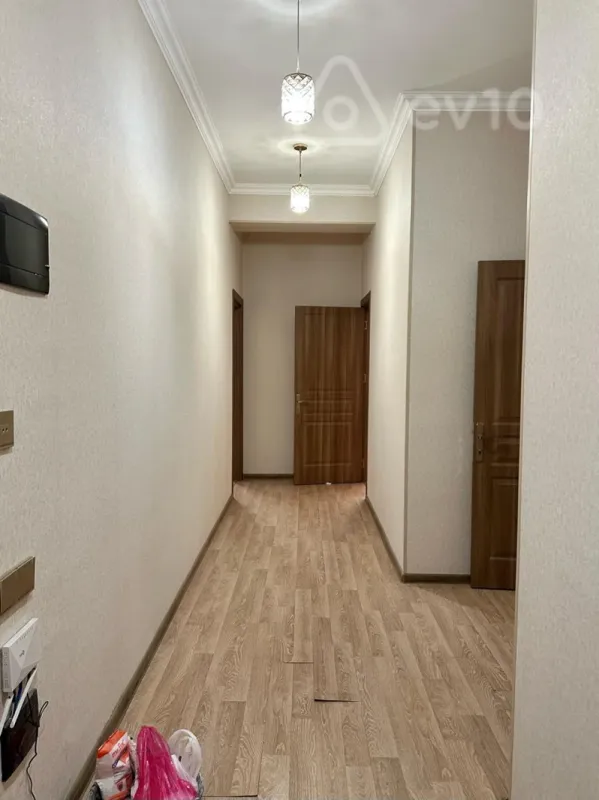 Satılır 2 otaqlı yeni tikili 70 m²