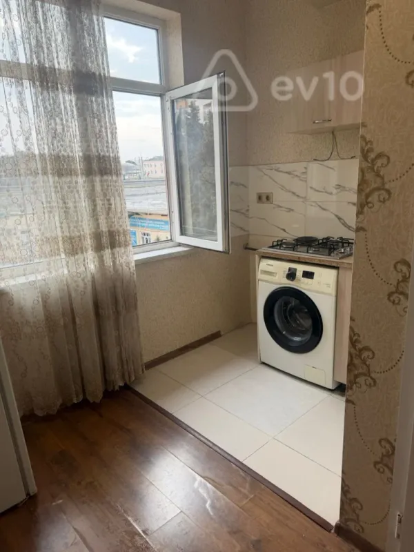 Kirayə verilir 2 otaqlı yeni tikili 40 m²