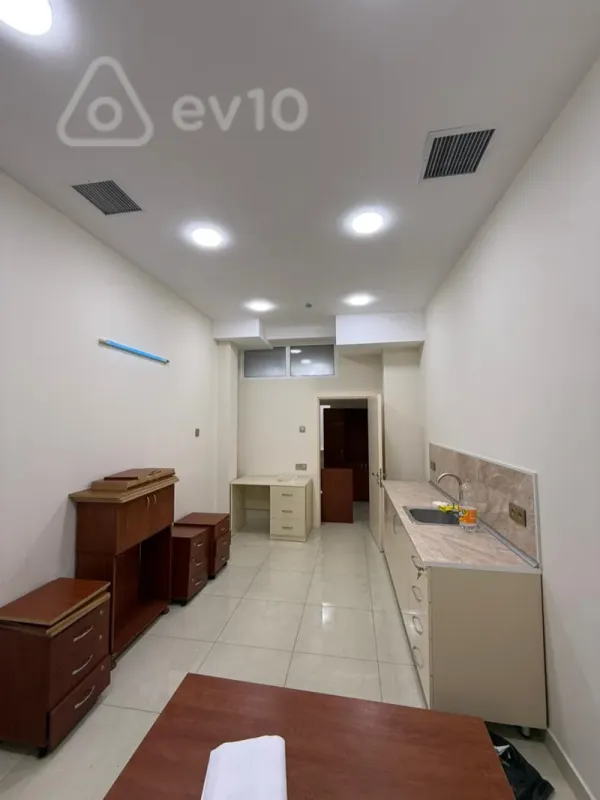 Kirayə verilir 7 otaqlı ofis 150 m²