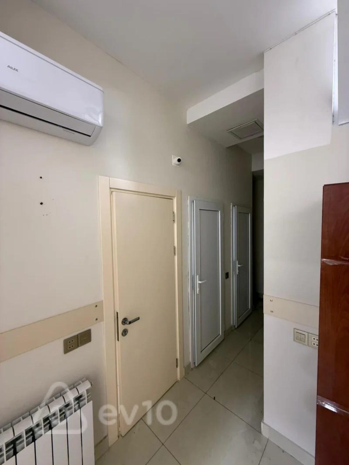 Kirayə verilir 7 otaqlı ofis 150 m²