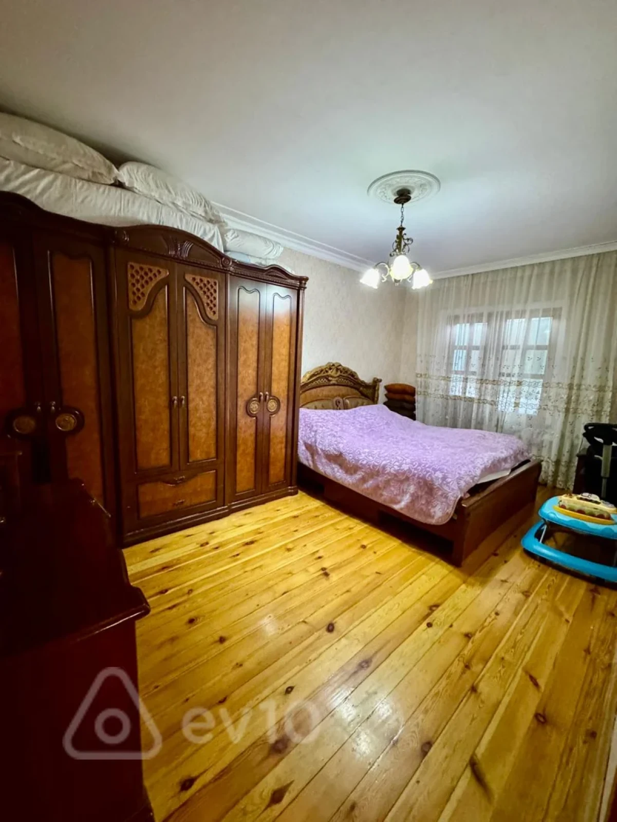 Satılır 4 otaqlı yeni tikili 120 m²