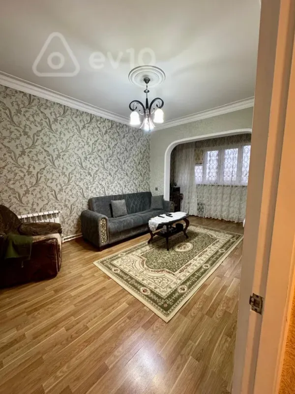 Satılır 3 otaqlı köhnə tikili 85 m²