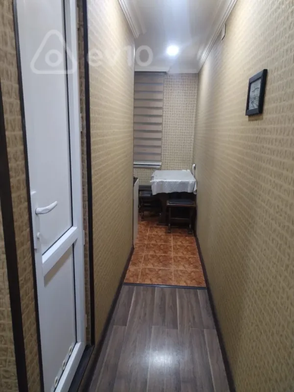 Kirayə verilir 2 otaqlı köhnə tikili 50 m²